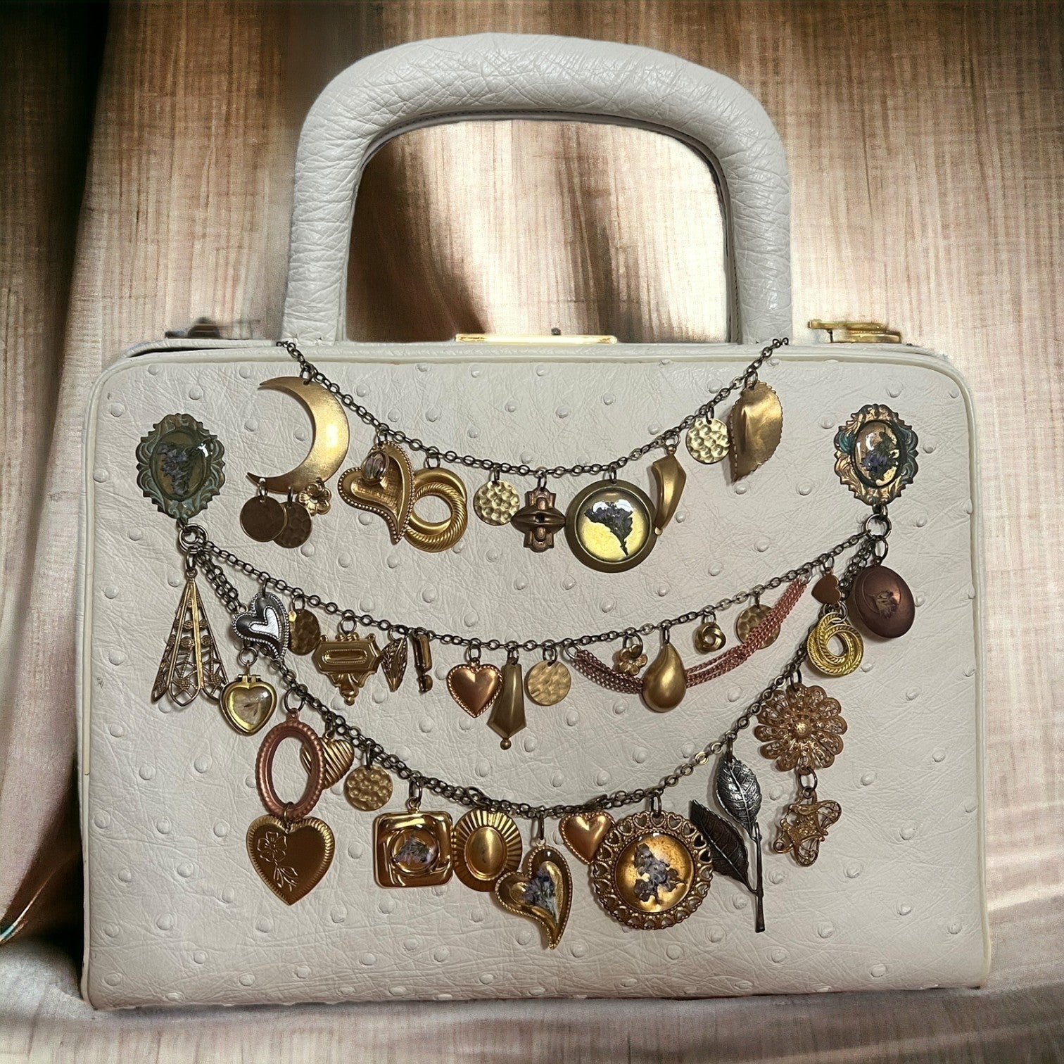 1960s Ostrich Leather 'Gathered Charm' Bag – sirrah archive
