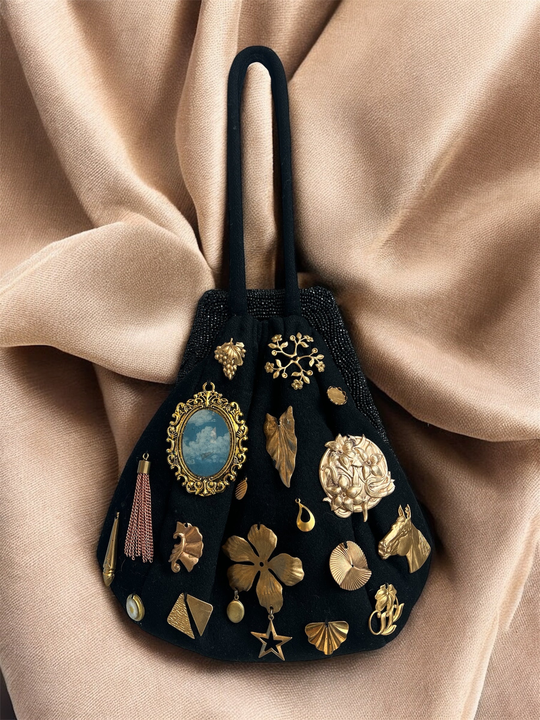 1940s TeardropGathered Charm Bag