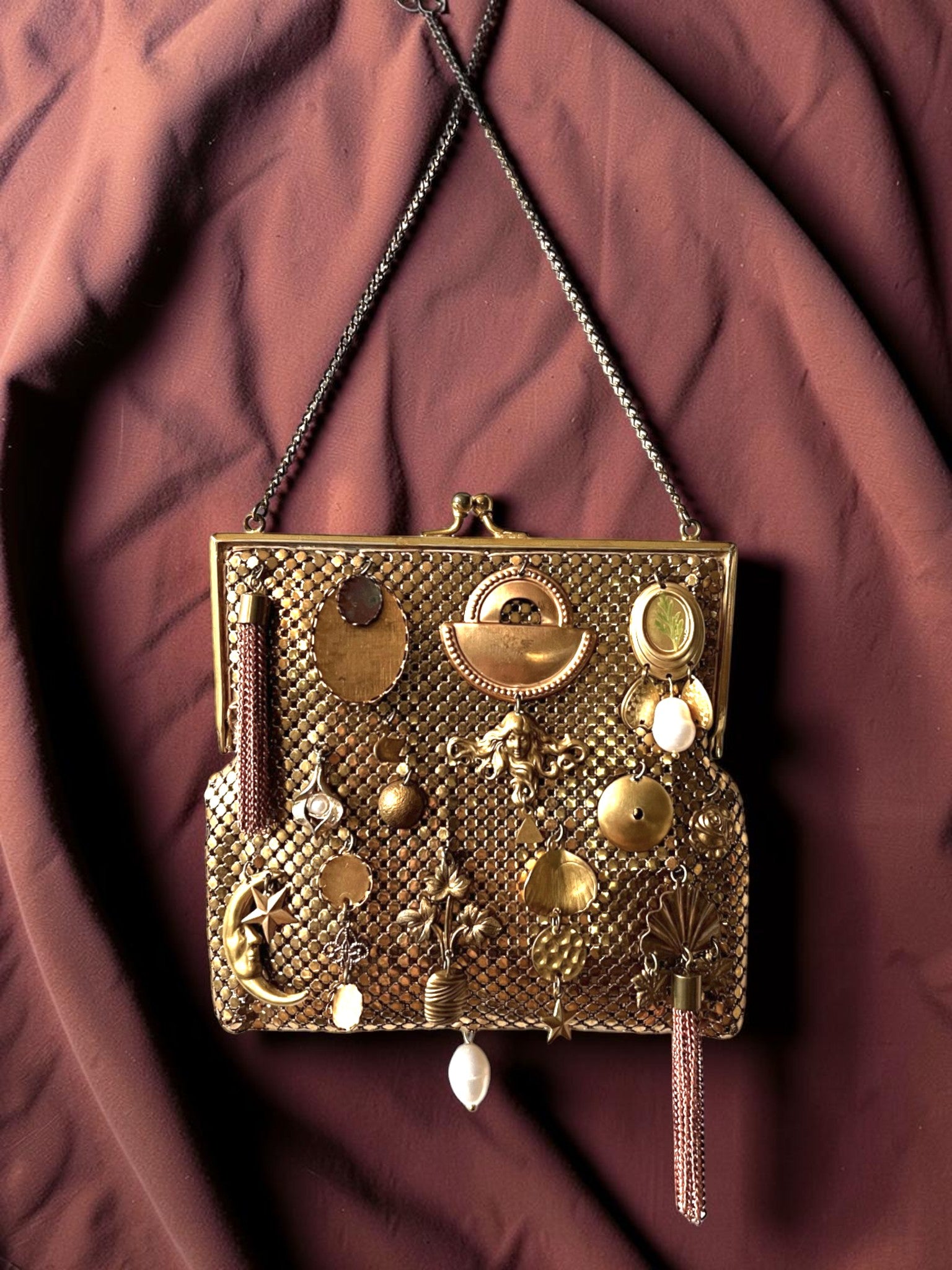 1930s Gold Mesh Gathered Charm Bag