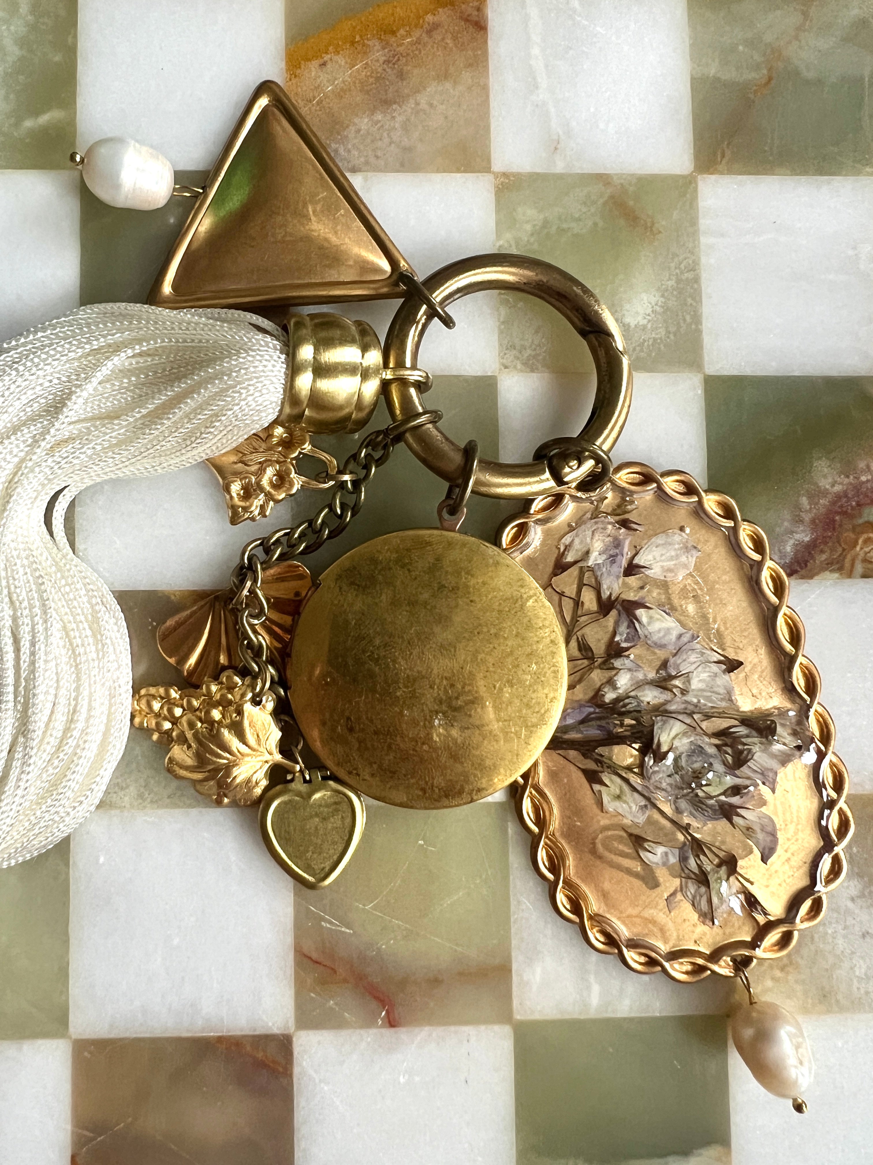Opus Charm - White