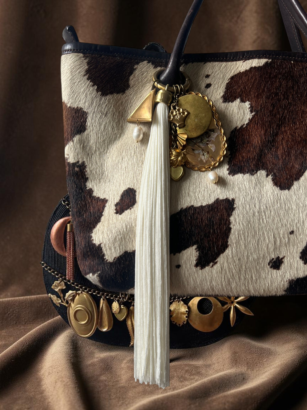 Opus Charm - White