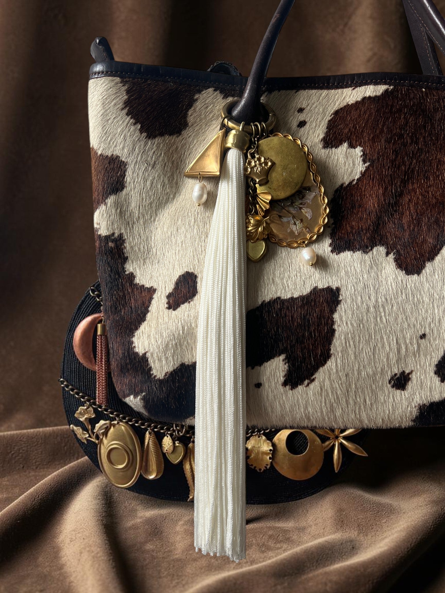 Opus Charm - White