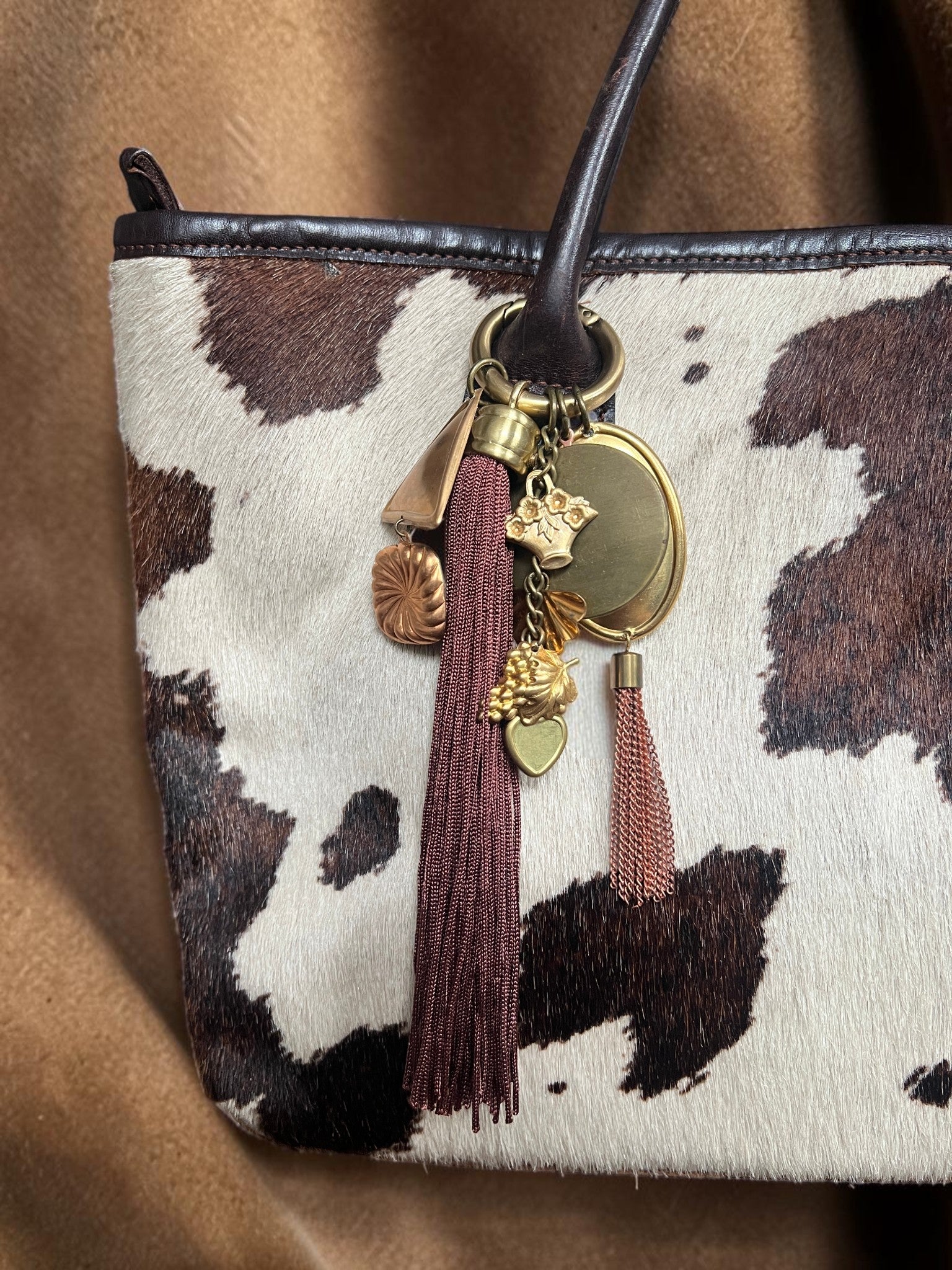 Opus Charm - Chocolate