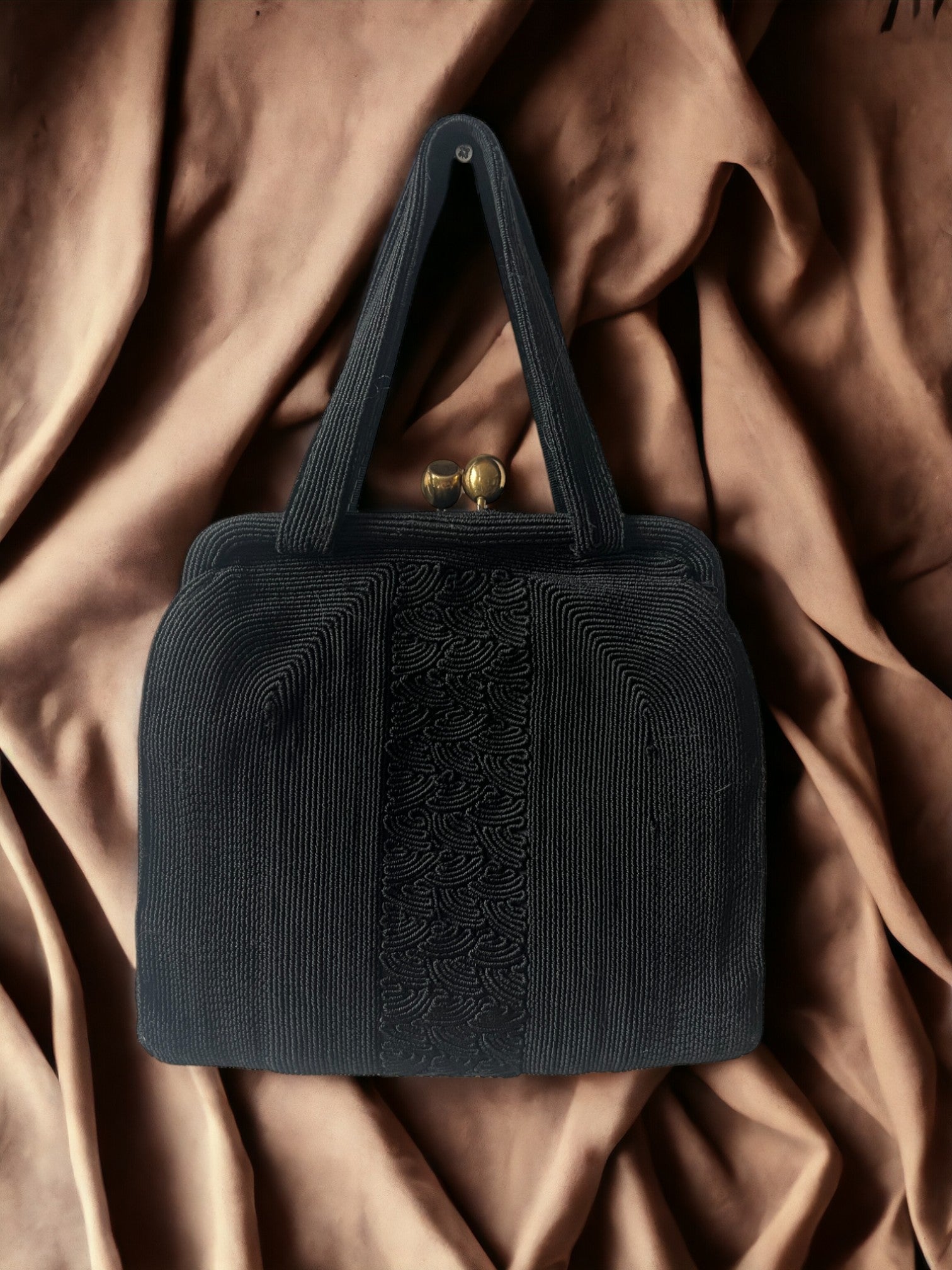 1940s Black Cordé ‘Gathered Charm’ Kiss Lock Bag