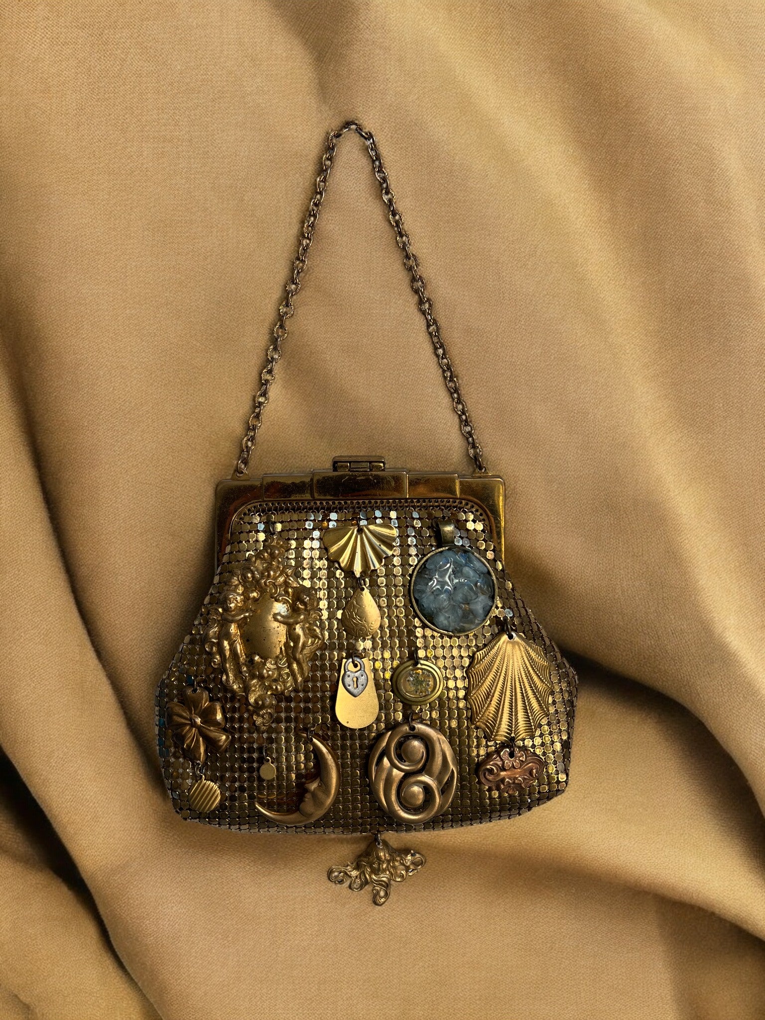 1930s Gold Mesh Gathered Charm Bag