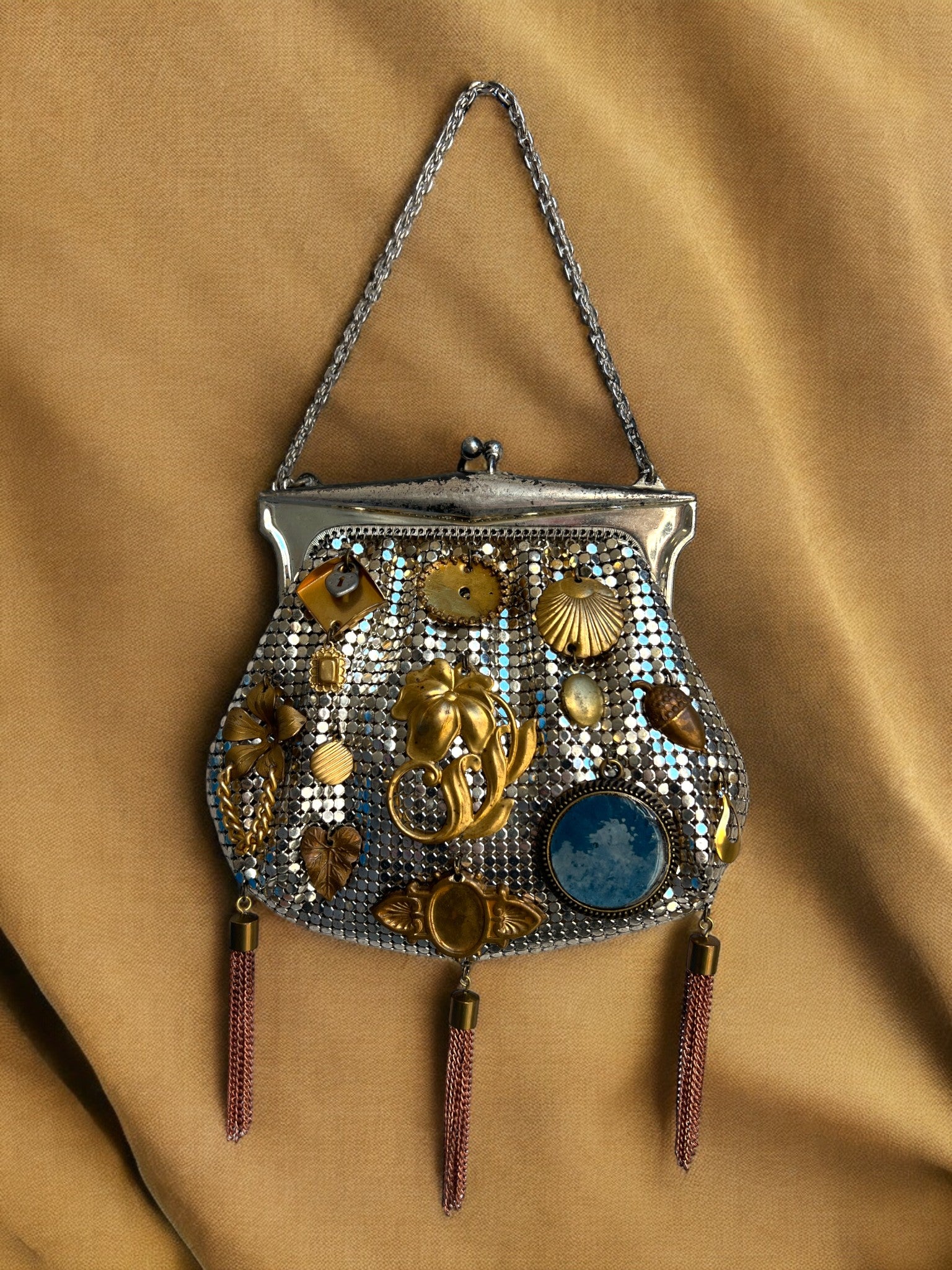 1930s Silver Mesh Gathered Charm Bag