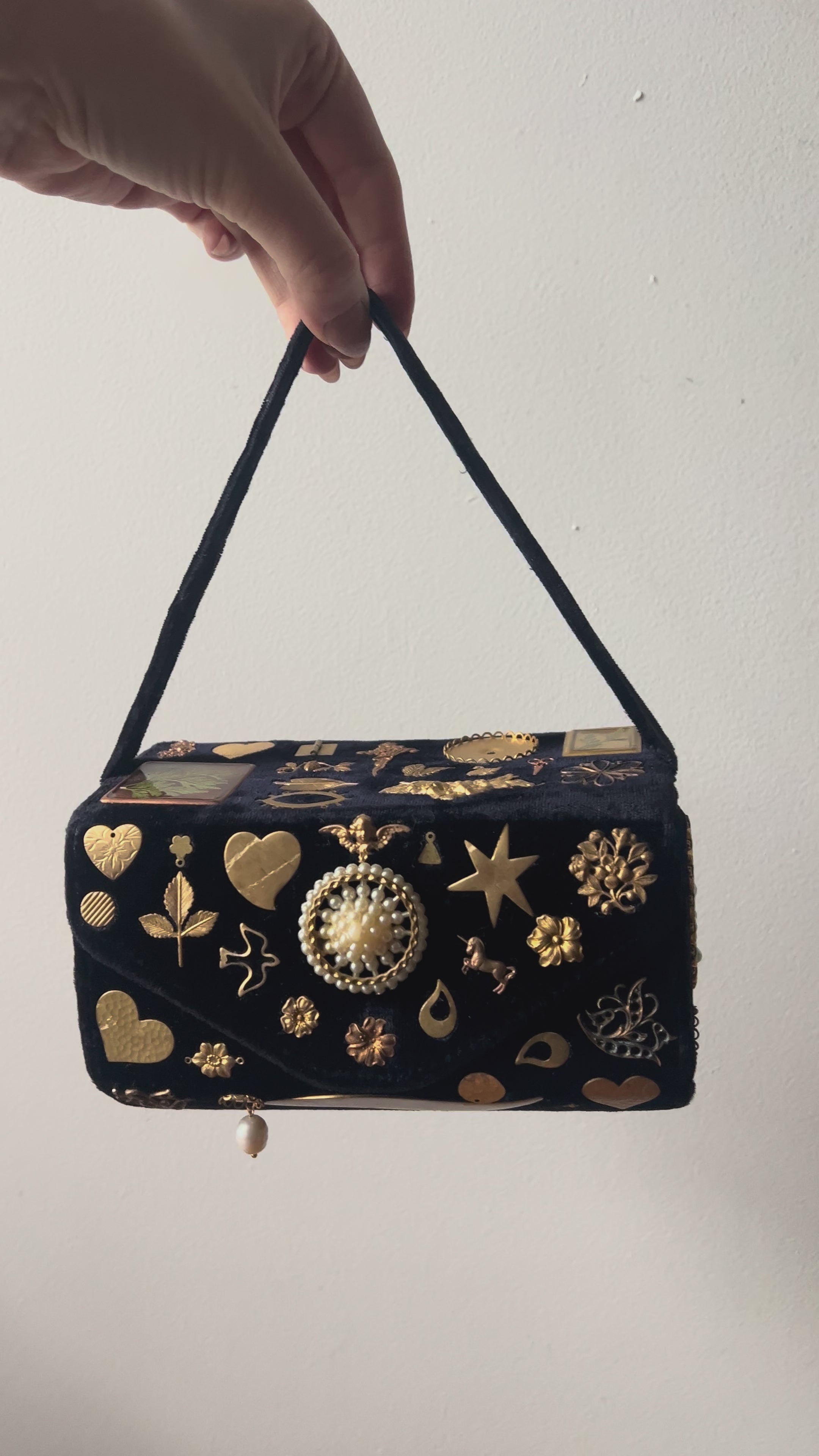 1940s Navy Velvet Gathered Charm Bag