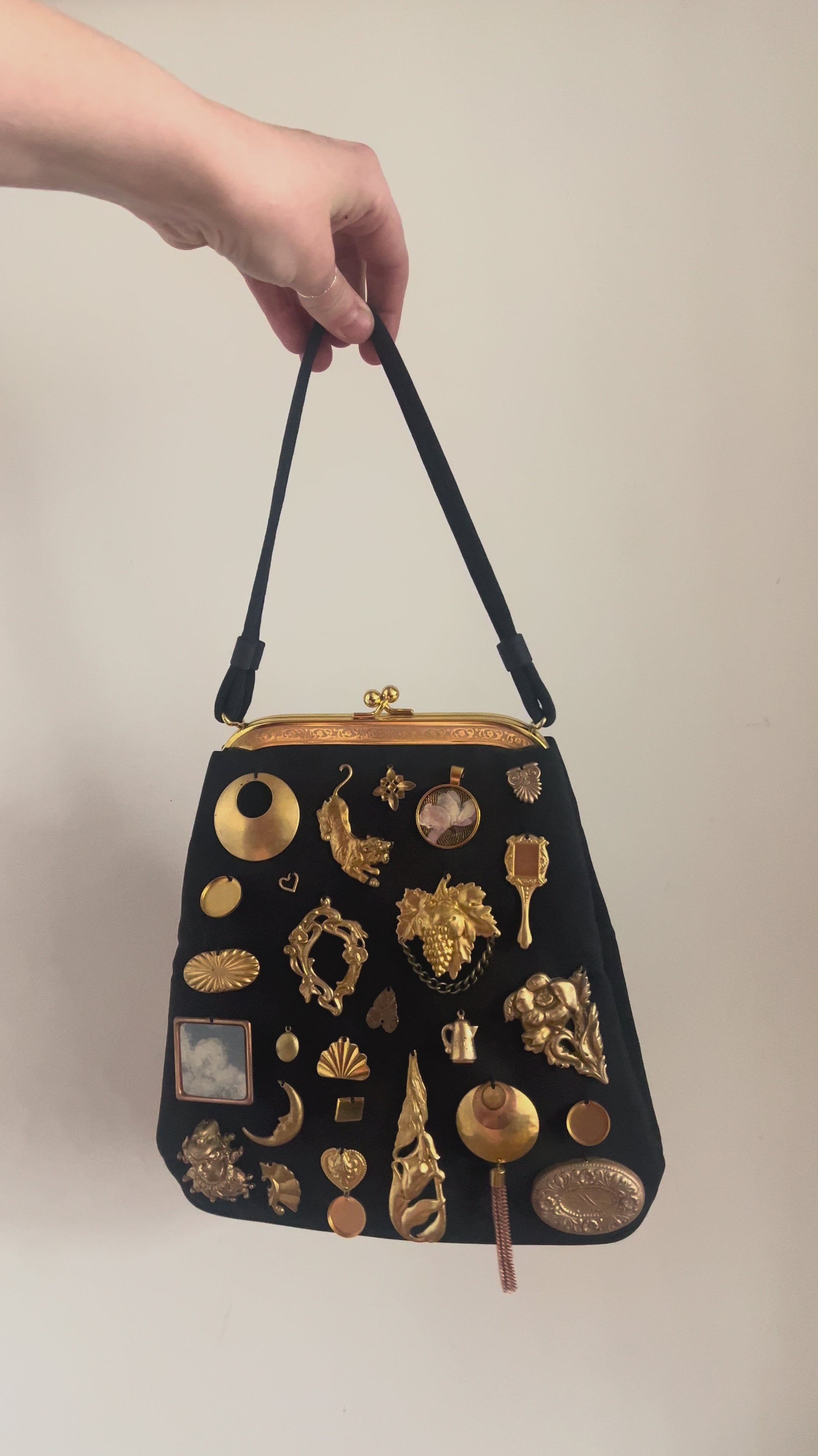 1940s Navy Fabric Gathered Charm Bag