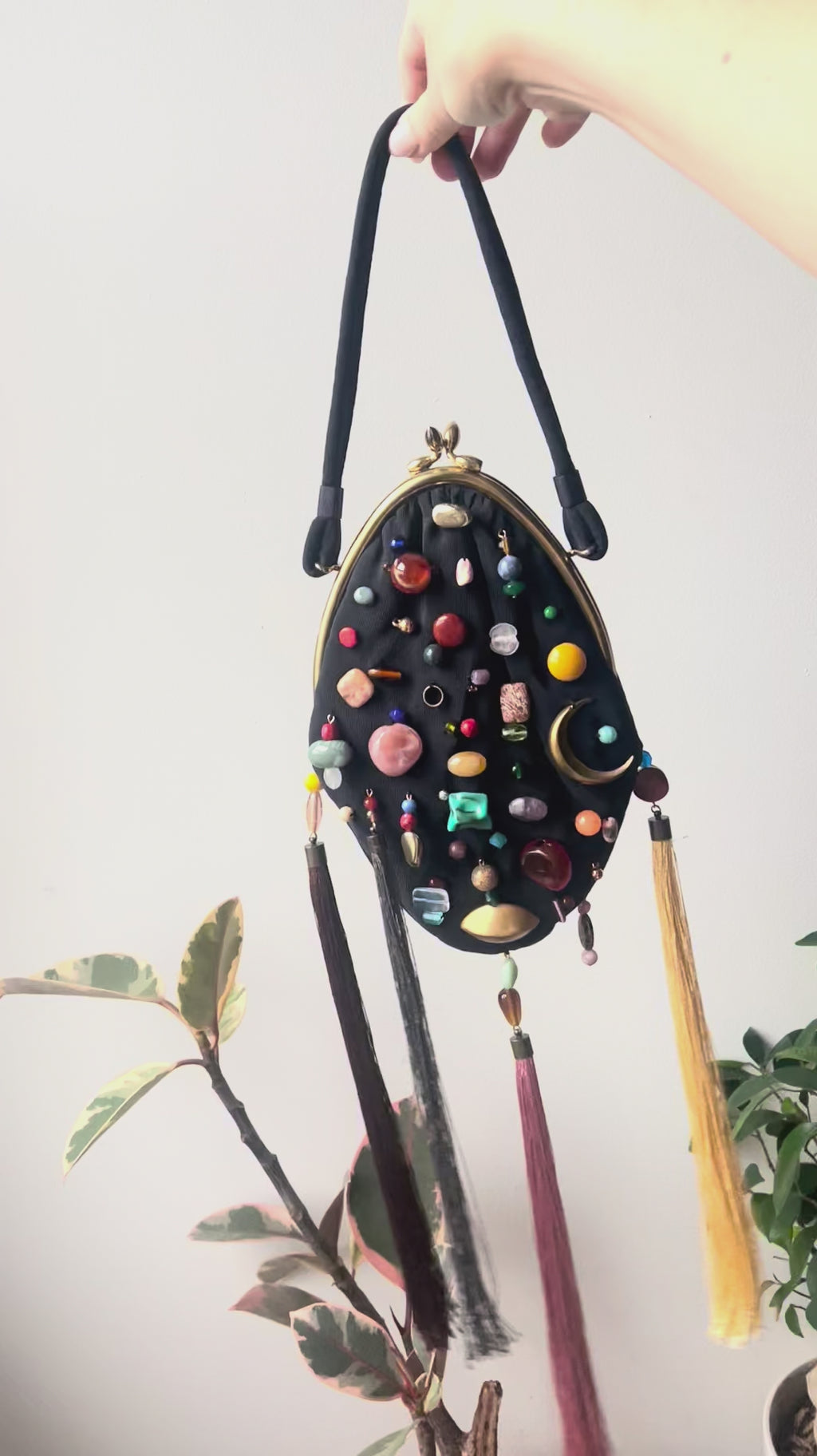 MIRTH Beaded Bag – Navy Oval