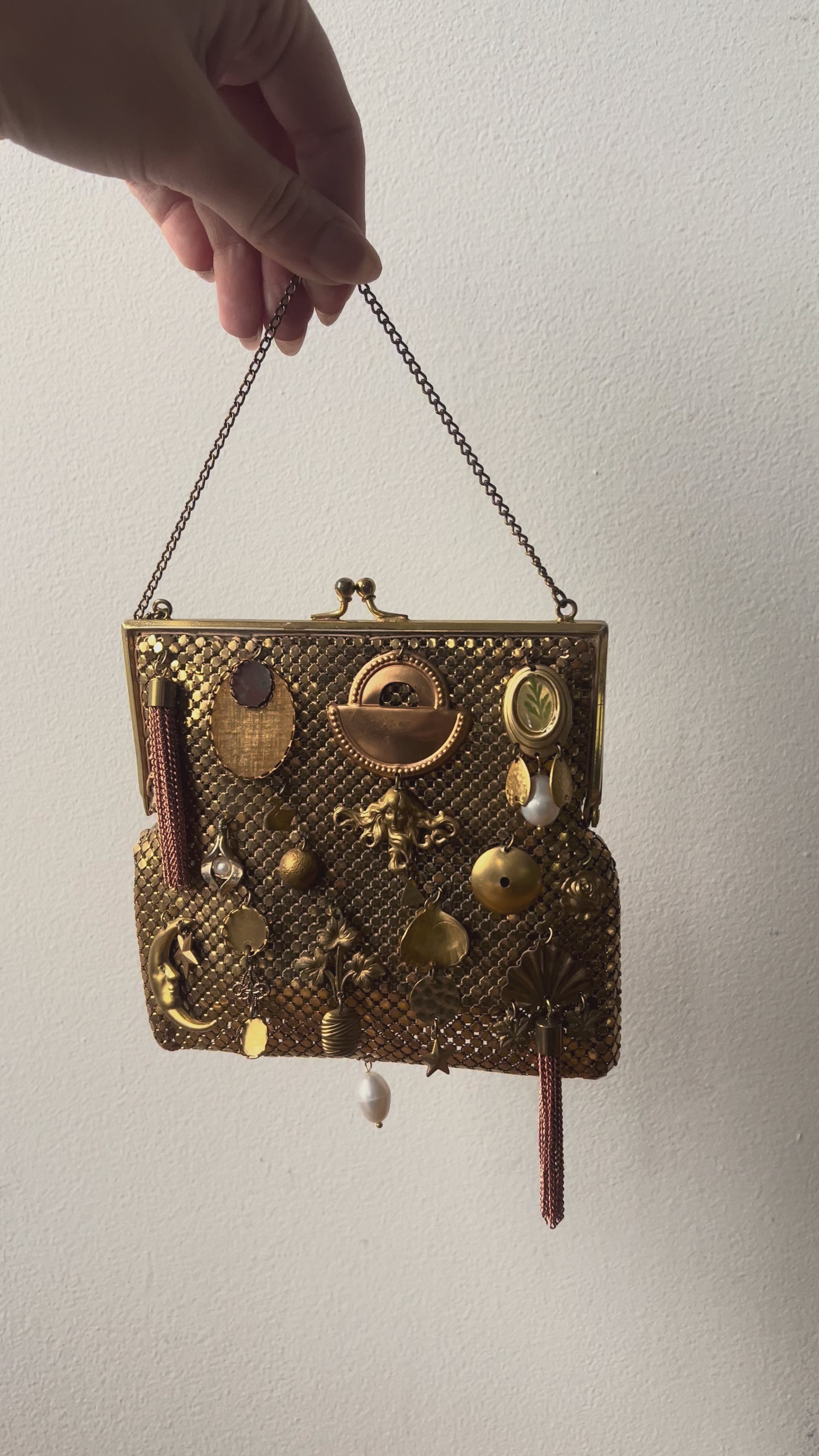 1930s Gold Mesh Gathered Charm Bag