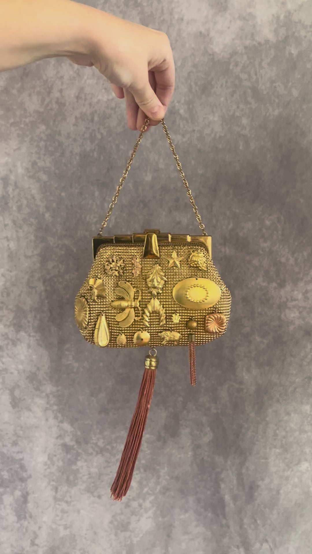 1940s Gold Mesh Gathered Charm Bag