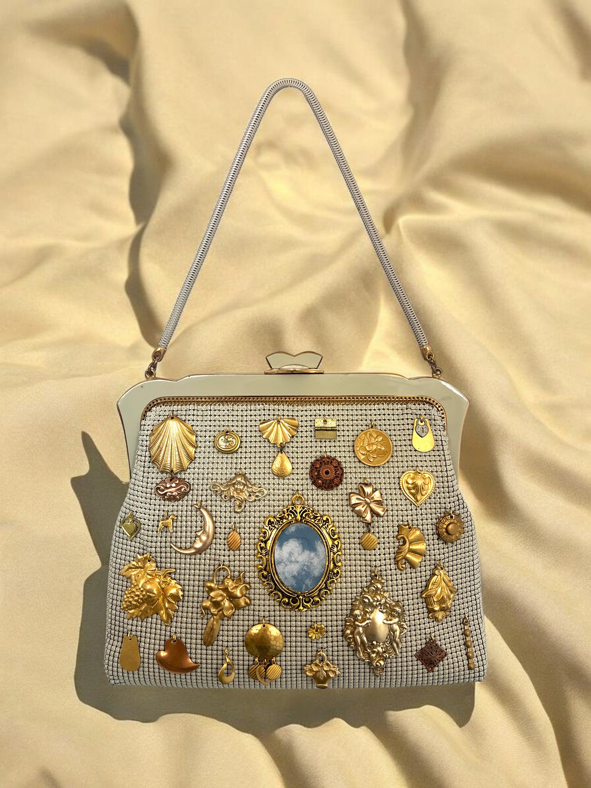 1940s Cream Mesh Gathered Charm Bag